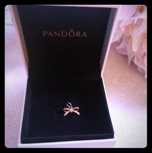 Pandora Rose sparkling bow pendant